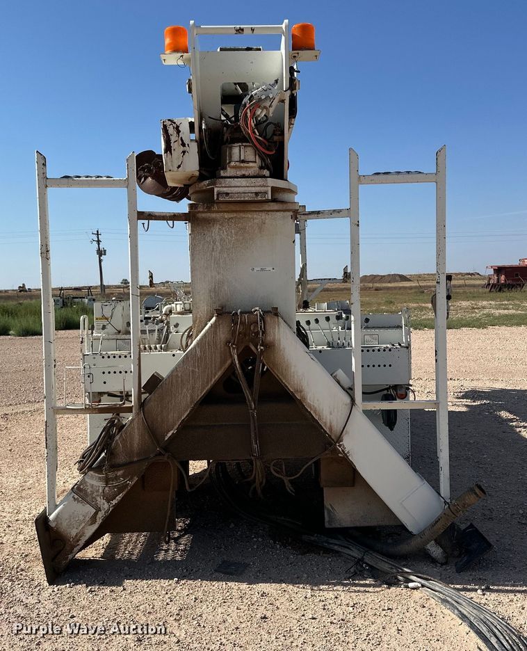 image for item IB9477 Terex Telelect Command 5050 digger derrick bed