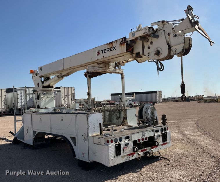image for item IB9477 Terex Telelect Command 5050 digger derrick bed