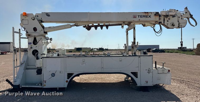 image for item IB9477 Terex Telelect Command 5050 digger derrick bed