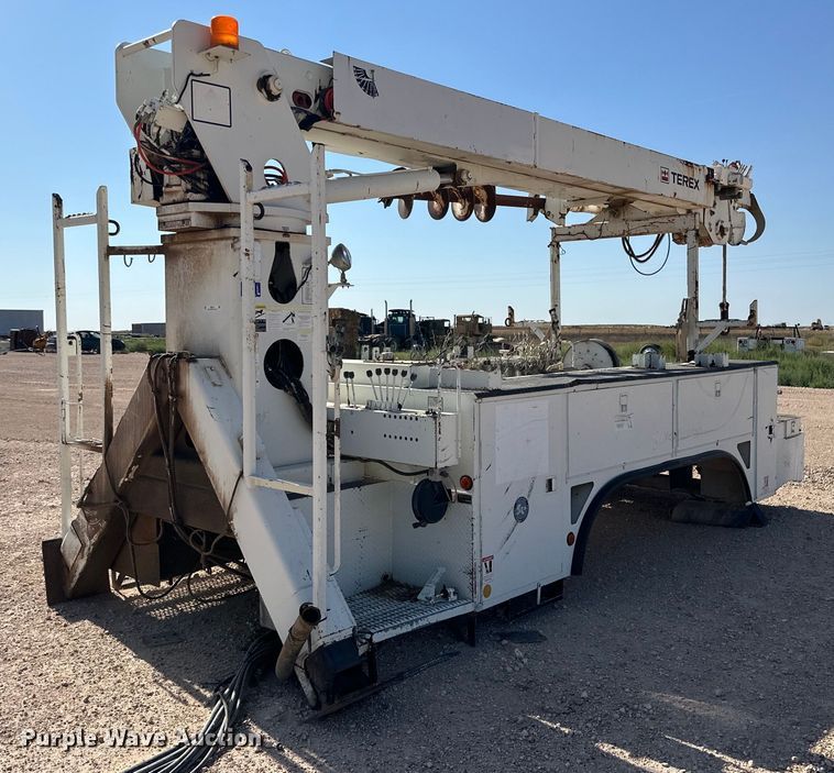 image for item IB9477 Terex Telelect Command 5050 digger derrick bed