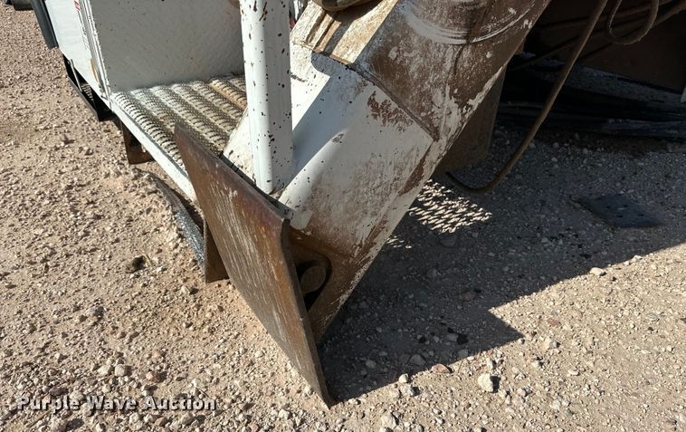 image for item IB9477 Terex Telelect Command 5050 digger derrick bed