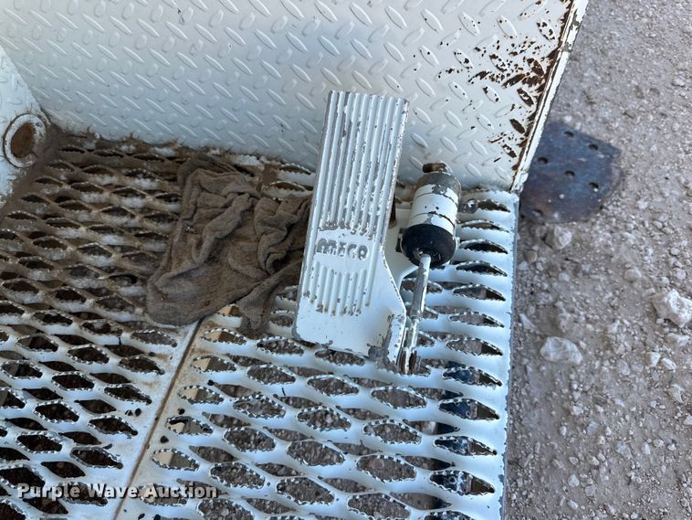 image for item IB9477 Terex Telelect Command 5050 digger derrick bed