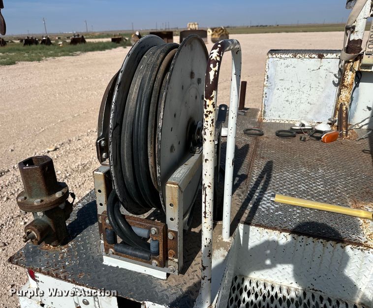 image for item IB9477 Terex Telelect Command 5050 digger derrick bed