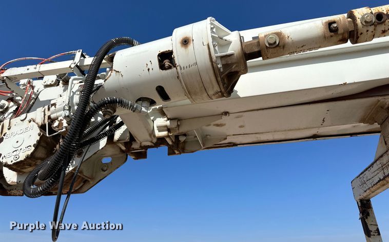 image for item IB9477 Terex Telelect Command 5050 digger derrick bed