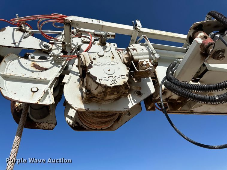 image for item IB9477 Terex Telelect Command 5050 digger derrick bed