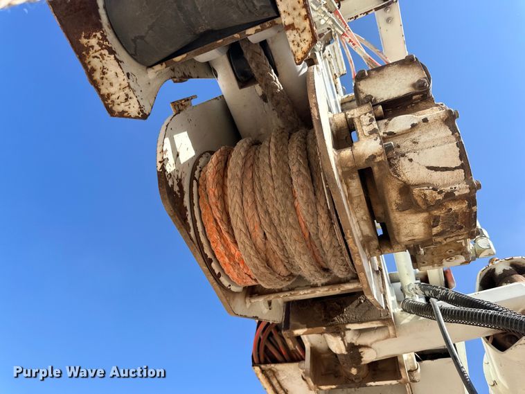 image for item IB9477 Terex Telelect Command 5050 digger derrick bed