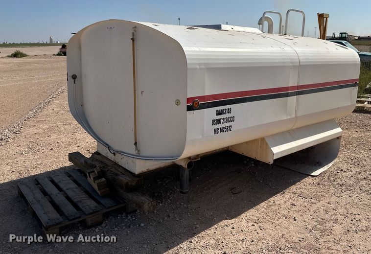 image for item IB9478 Water tank truck bed