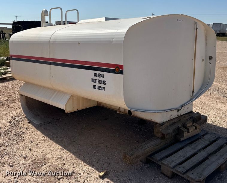 image for item IB9478 Water tank truck bed