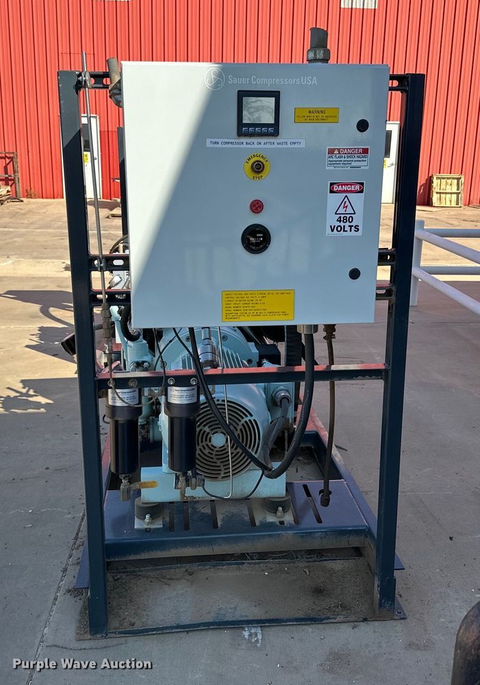 image for item IB9486 2018 Sauer 121L air compressor