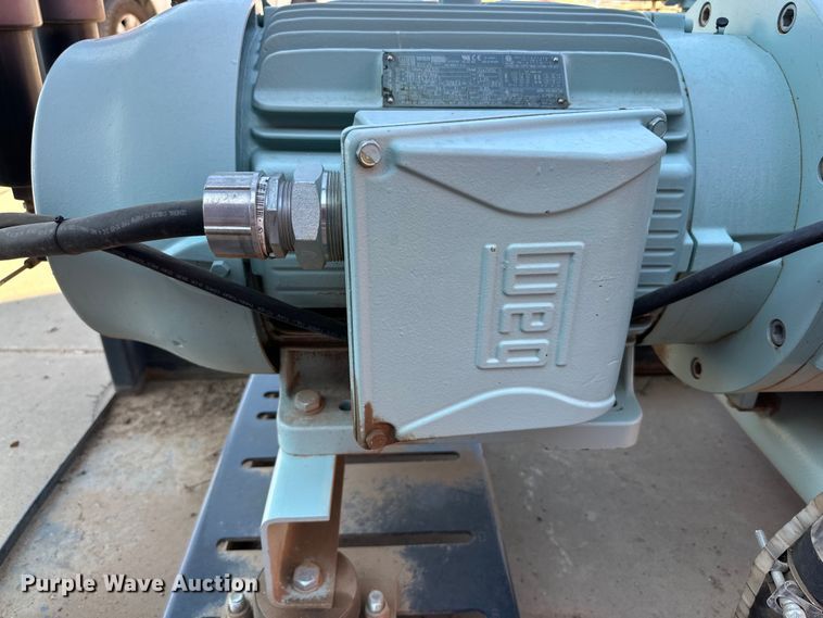 image for item IB9486 2018 Sauer 121L air compressor