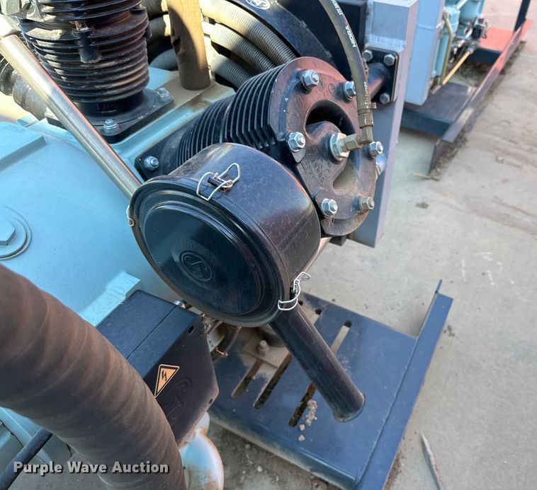 image for item IB9486 2018 Sauer 121L air compressor