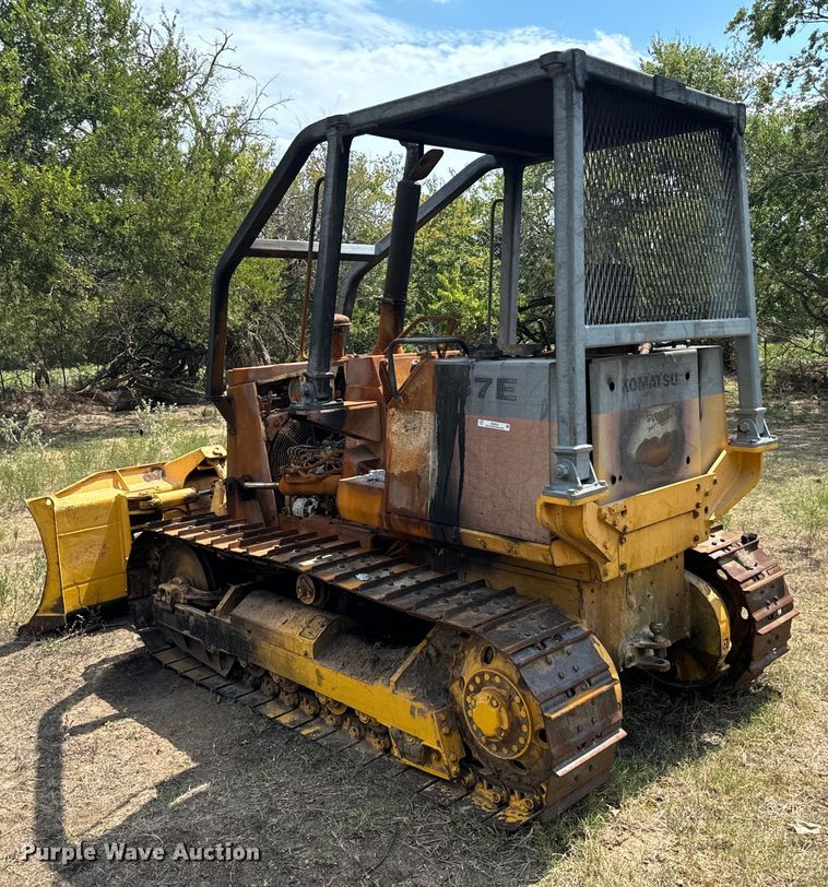 image for item IE9039 Komatsu  D37E dozer