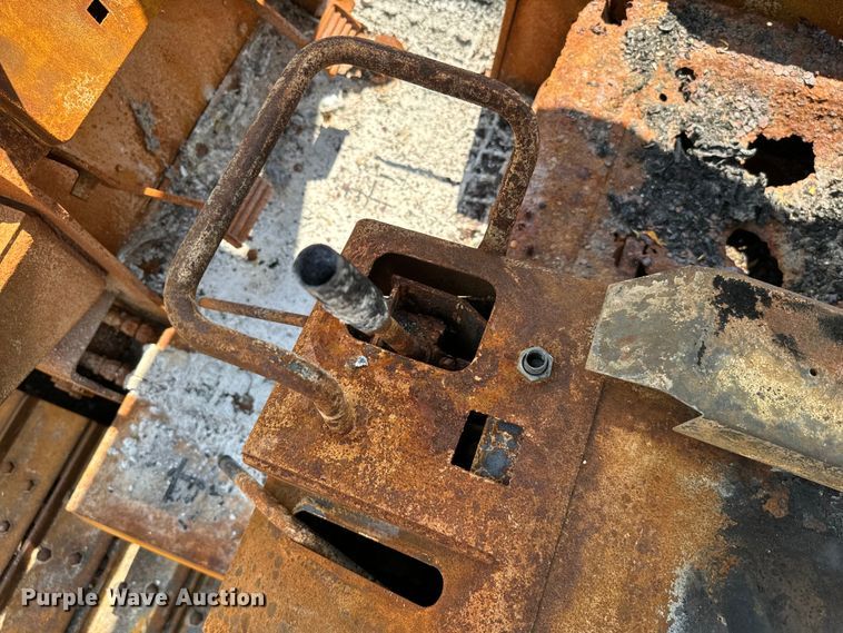 image for item IE9039 Komatsu  D37E dozer