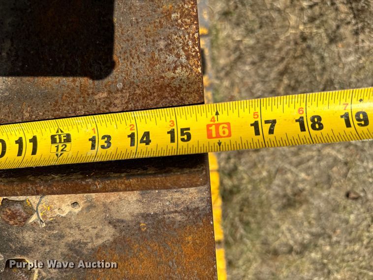 image for item IE9039 Komatsu  D37E dozer