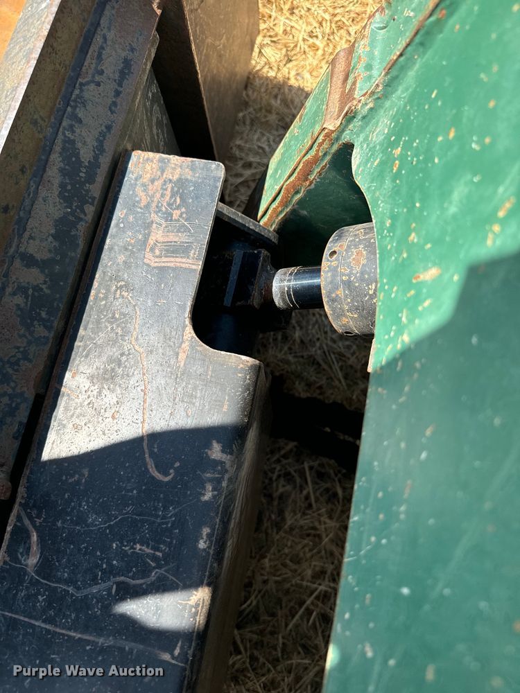 image for item IE9040 2016 ASV R350T forestry tracked skid steer loader