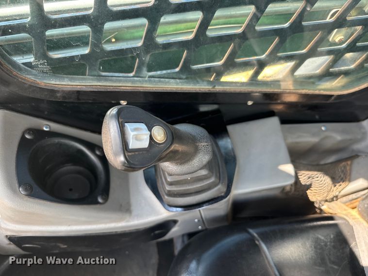 image for item IE9040 2016 ASV R350T forestry tracked skid steer loader