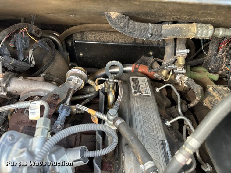 image for item IE9040 2016 ASV R350T forestry tracked skid steer loader