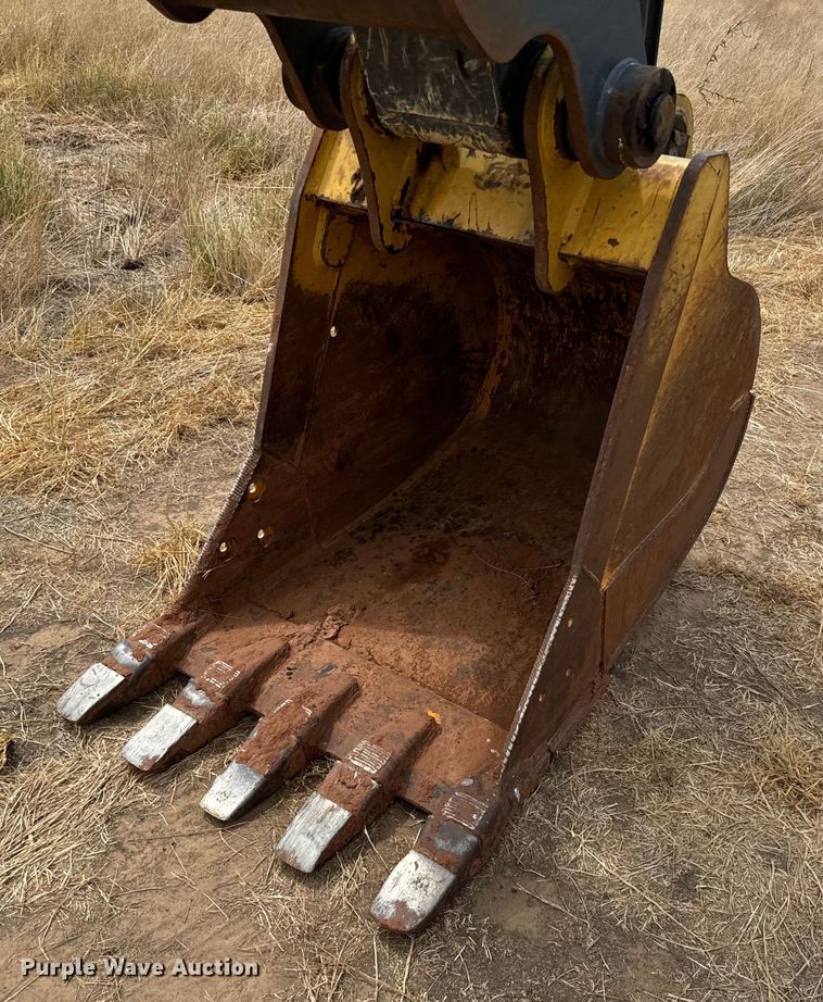 image for item IE9041 2019 John Deere 160G excavator