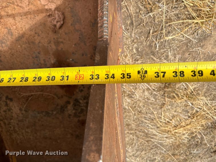 image for item IE9041 2019 John Deere 160G excavator