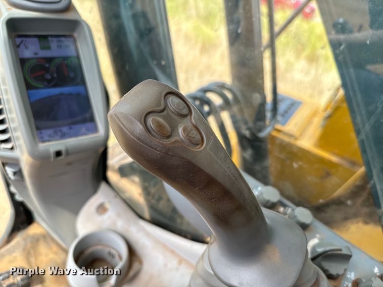 image for item IE9041 2019 John Deere 160G excavator