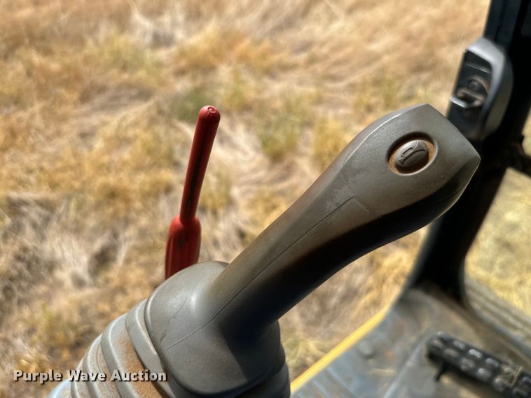 image for item IE9041 2019 John Deere 160G excavator