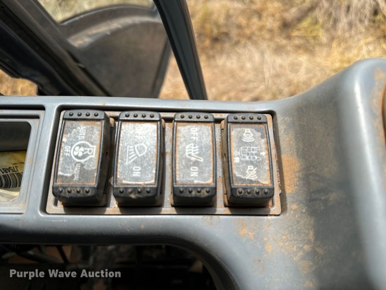 image for item IE9041 2019 John Deere 160G excavator