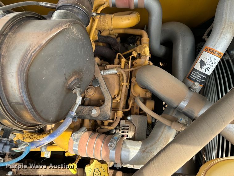 image for item IE9041 2019 John Deere 160G excavator