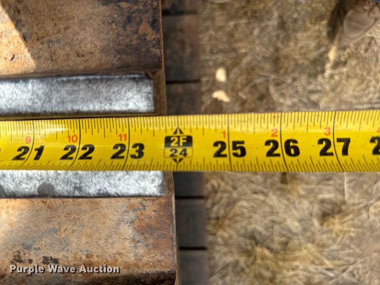 image for item IE9041 2019 John Deere 160G excavator