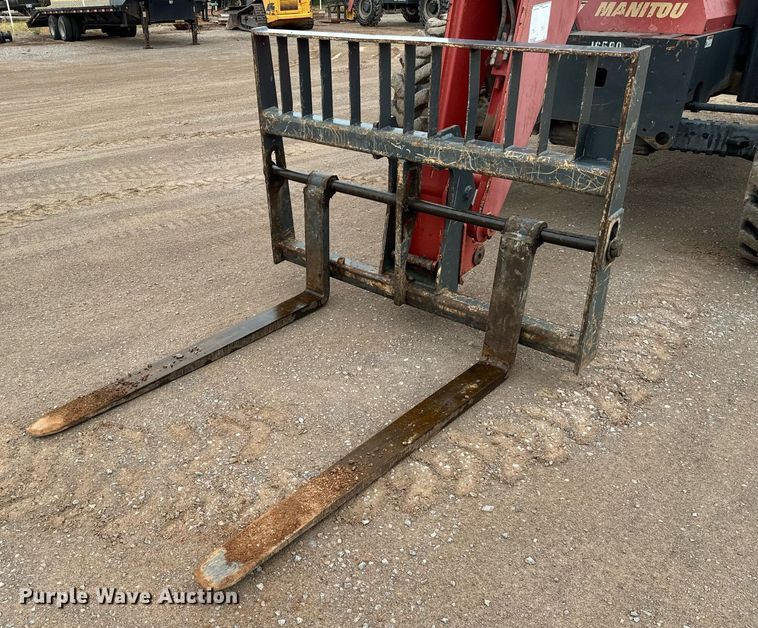 image for item IE9043 2012 Manitou MT8044XT telehandler