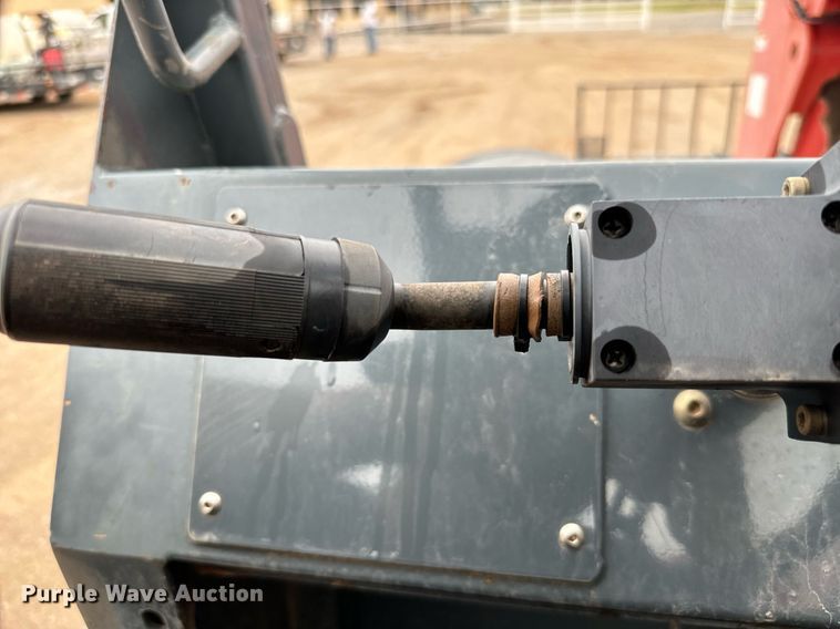 image for item IE9043 2012 Manitou MT8044XT telehandler