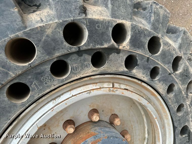 image for item IE9043 2012 Manitou MT8044XT telehandler