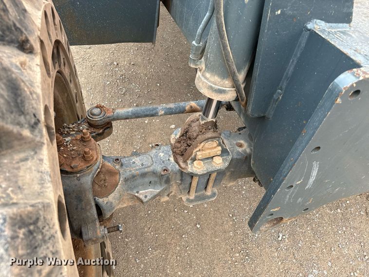 image for item IE9043 2012 Manitou MT8044XT telehandler