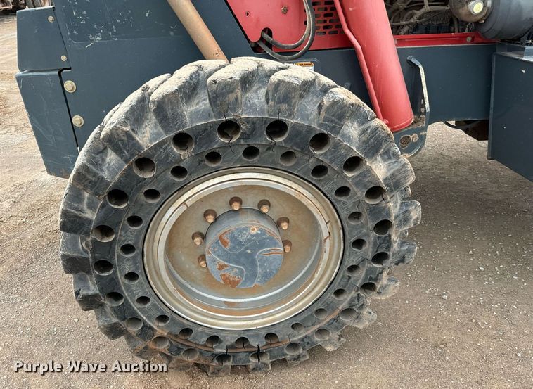 image for item IE9043 2012 Manitou MT8044XT telehandler