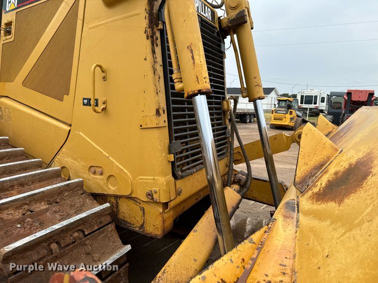 image for item IE9044 2009 Caterpillar  D8T dozer