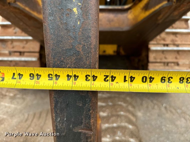 image for item IE9044 2009 Caterpillar  D8T dozer