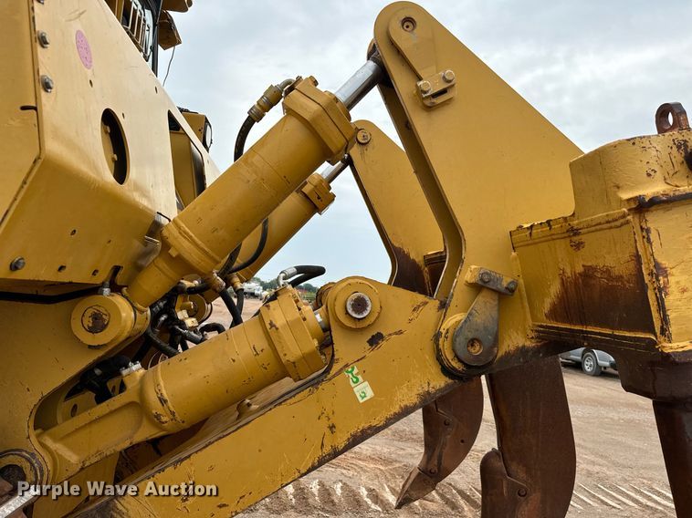 image for item IE9044 2009 Caterpillar  D8T dozer