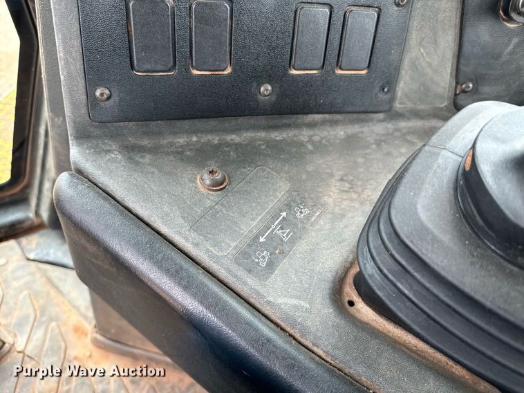 image for item IE9044 2009 Caterpillar  D8T dozer