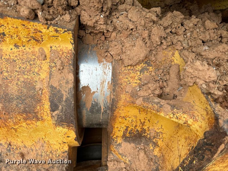 image for item IE9044 2009 Caterpillar  D8T dozer