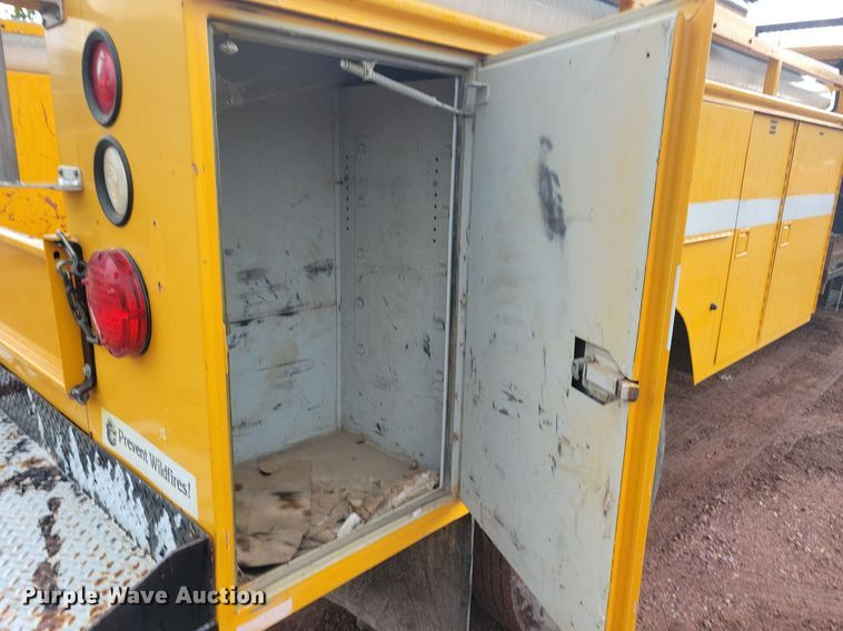 image for item KA9860 1983 International Harvester S Series 1754 utility / service truck