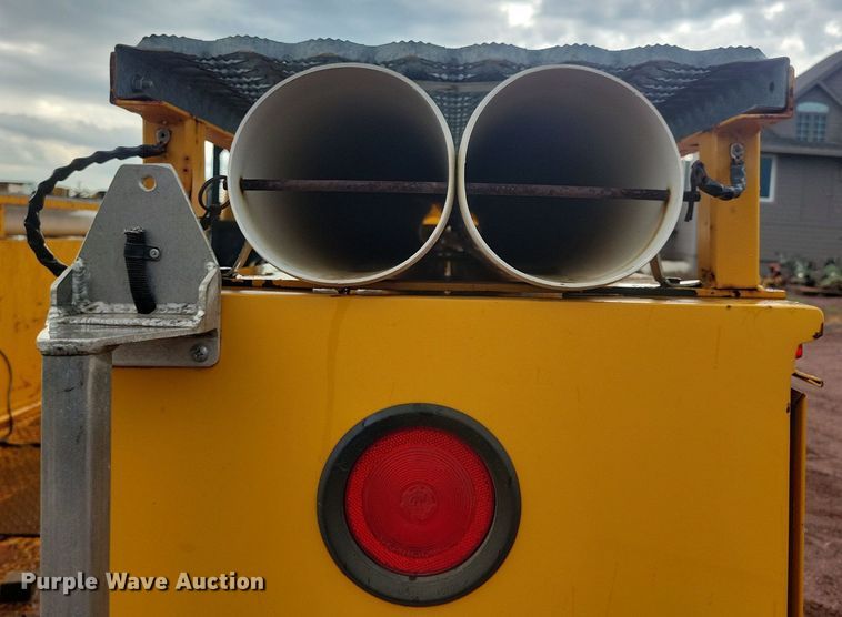 image for item KA9860 1983 International Harvester S Series 1754 utility / service truck