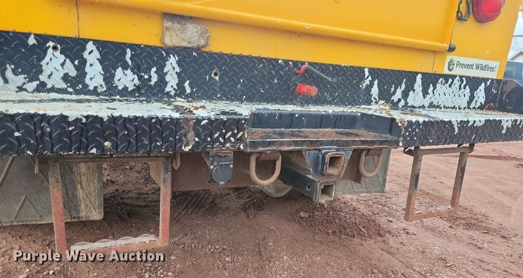 image for item KA9860 1983 International Harvester S Series 1754 utility / service truck