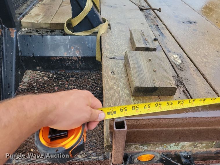 image for item KA9860 1983 International Harvester S Series 1754 utility / service truck