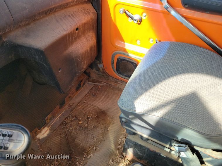 image for item KA9862 1994 Ford L8000 dump truck