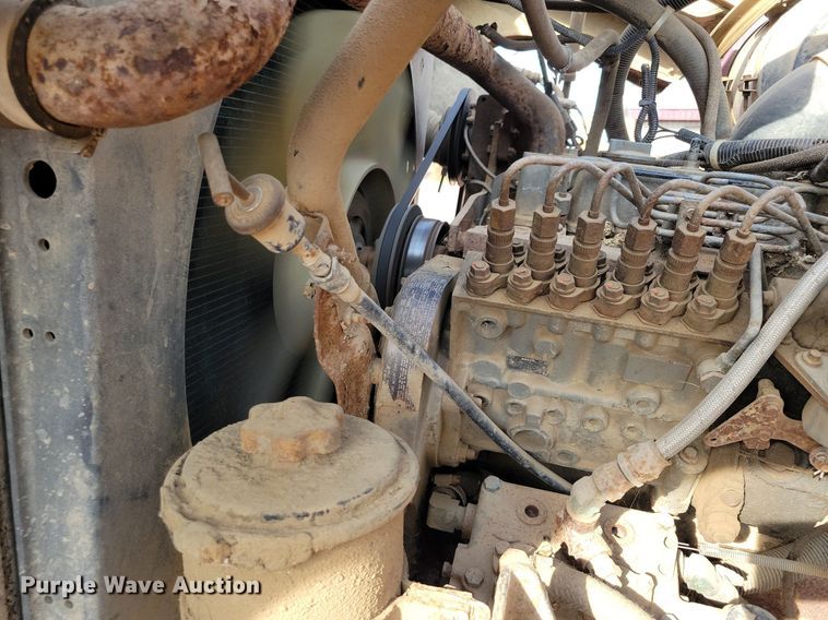 image for item KA9862 1994 Ford L8000 dump truck