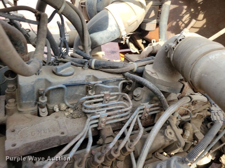 image for item KA9862 1994 Ford L8000 dump truck