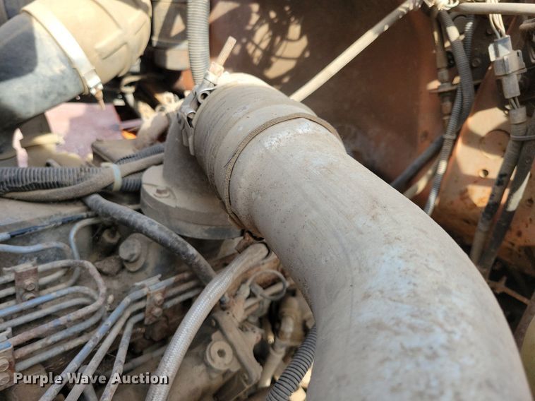 image for item KA9862 1994 Ford L8000 dump truck