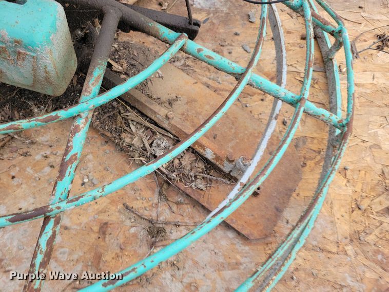 image for item KA9863 Multiquip WhiteMan Power Trowel