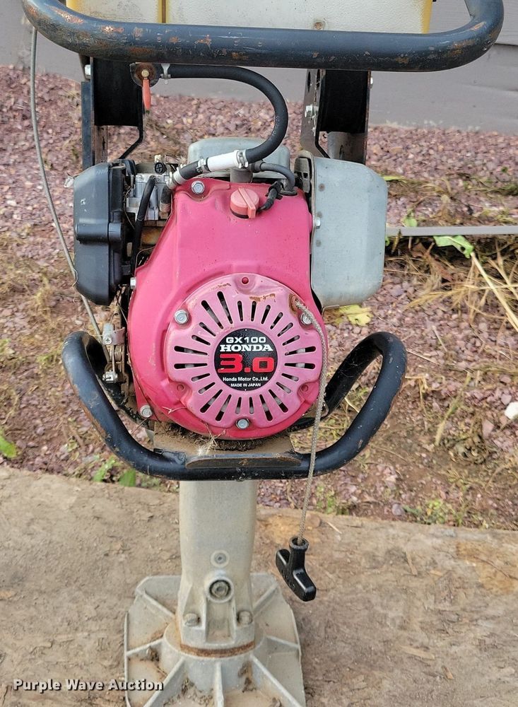 image for item KA9864 (2) Ground Pounder plate compactors