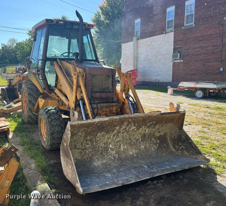 image for item LC9037 1988 Case 580K backhoe