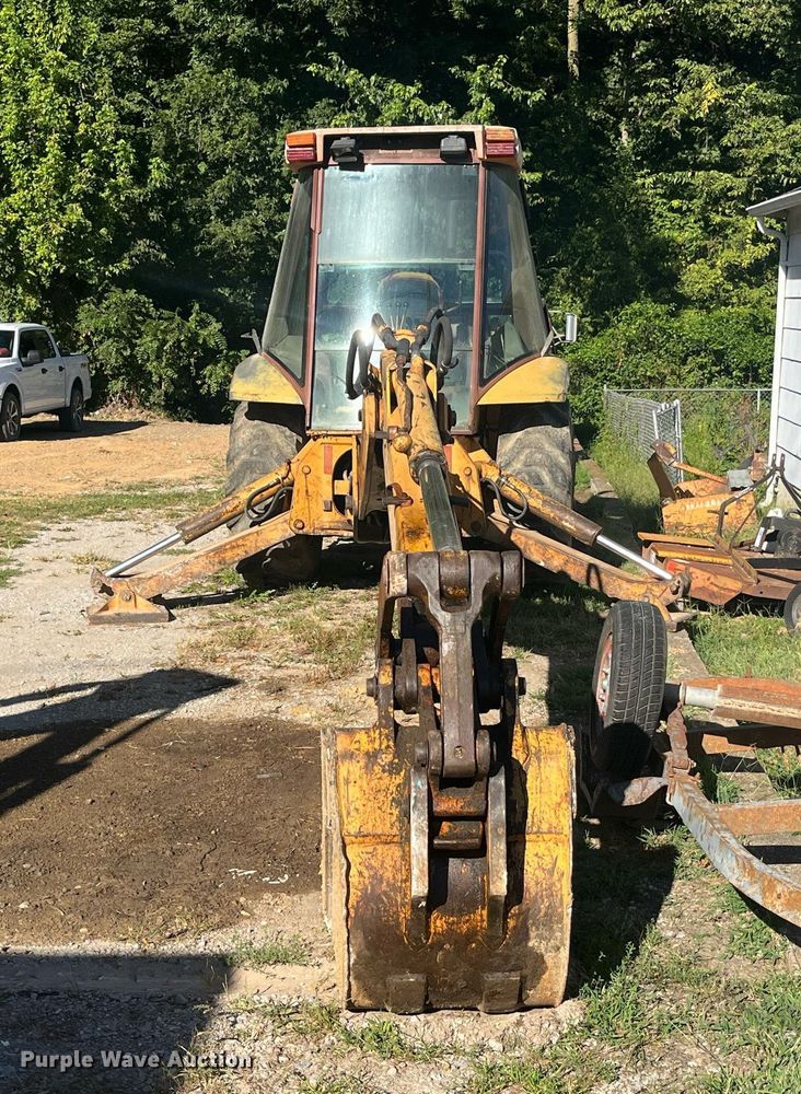 image for item LC9037 1988 Case 580K backhoe